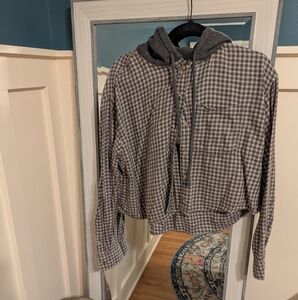 American Eagle Gray Plaid Button-Up Crop Hoodie